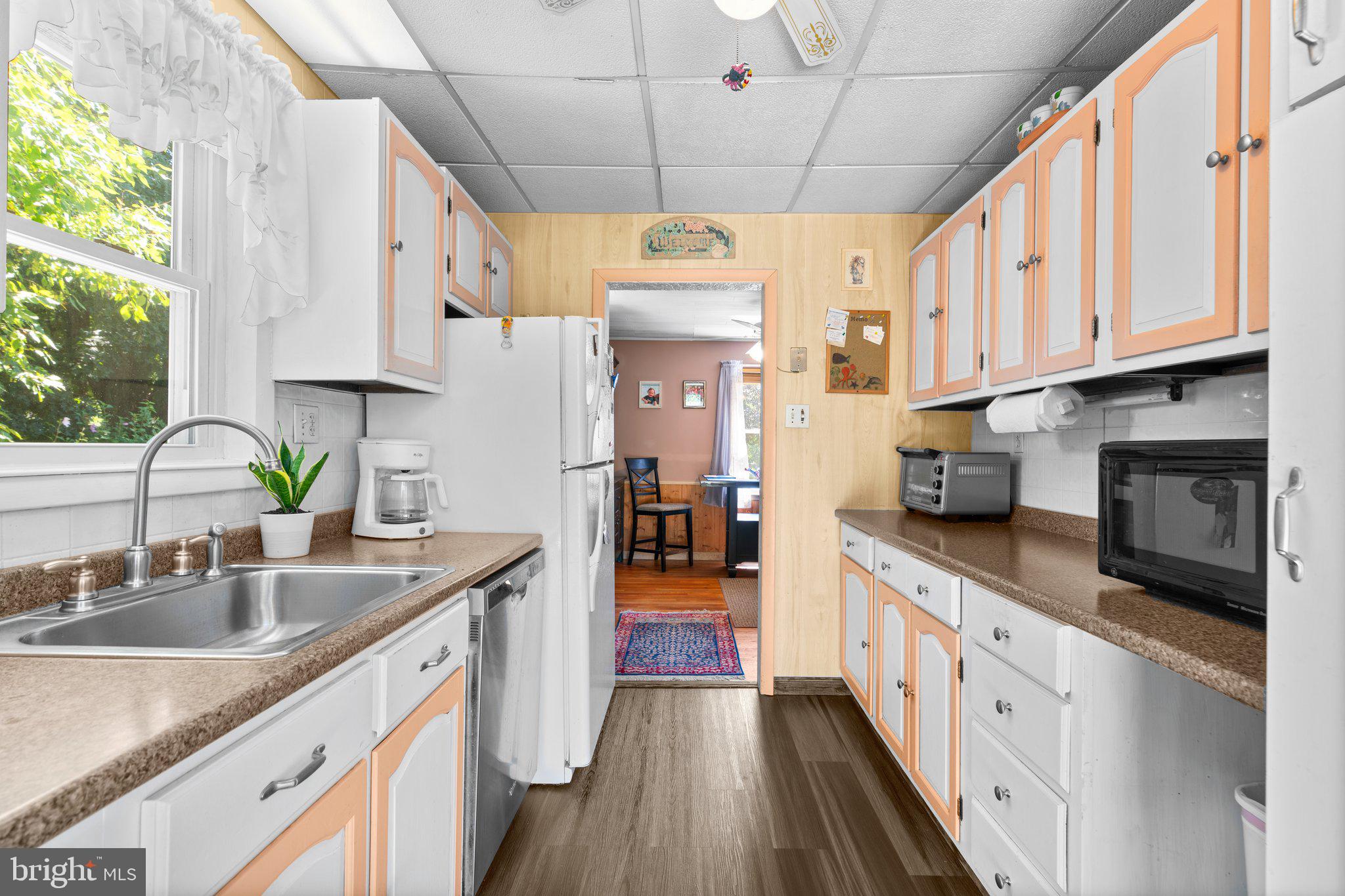 MEADOWBROOK - Residential