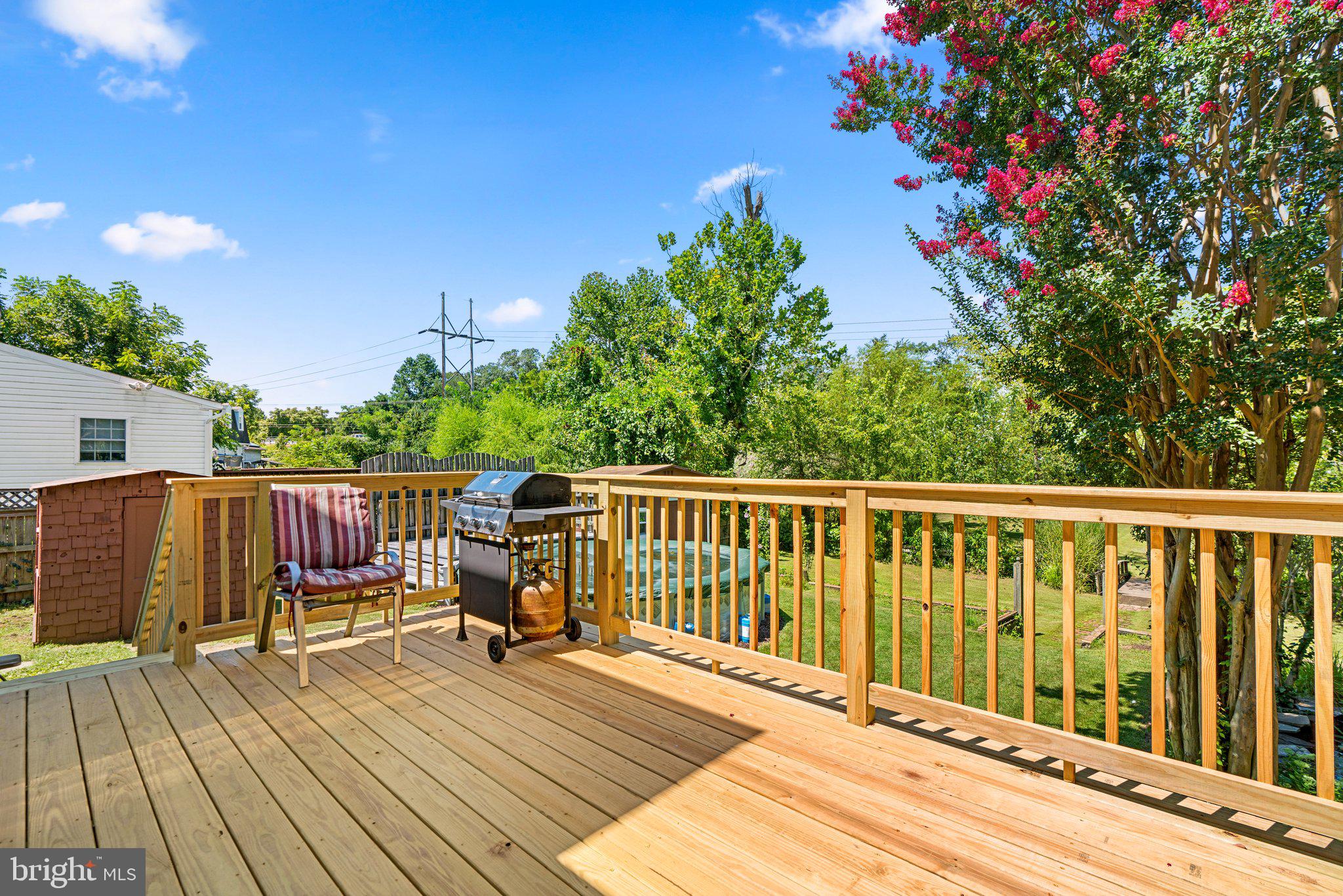 MEADOWBROOK - Residential