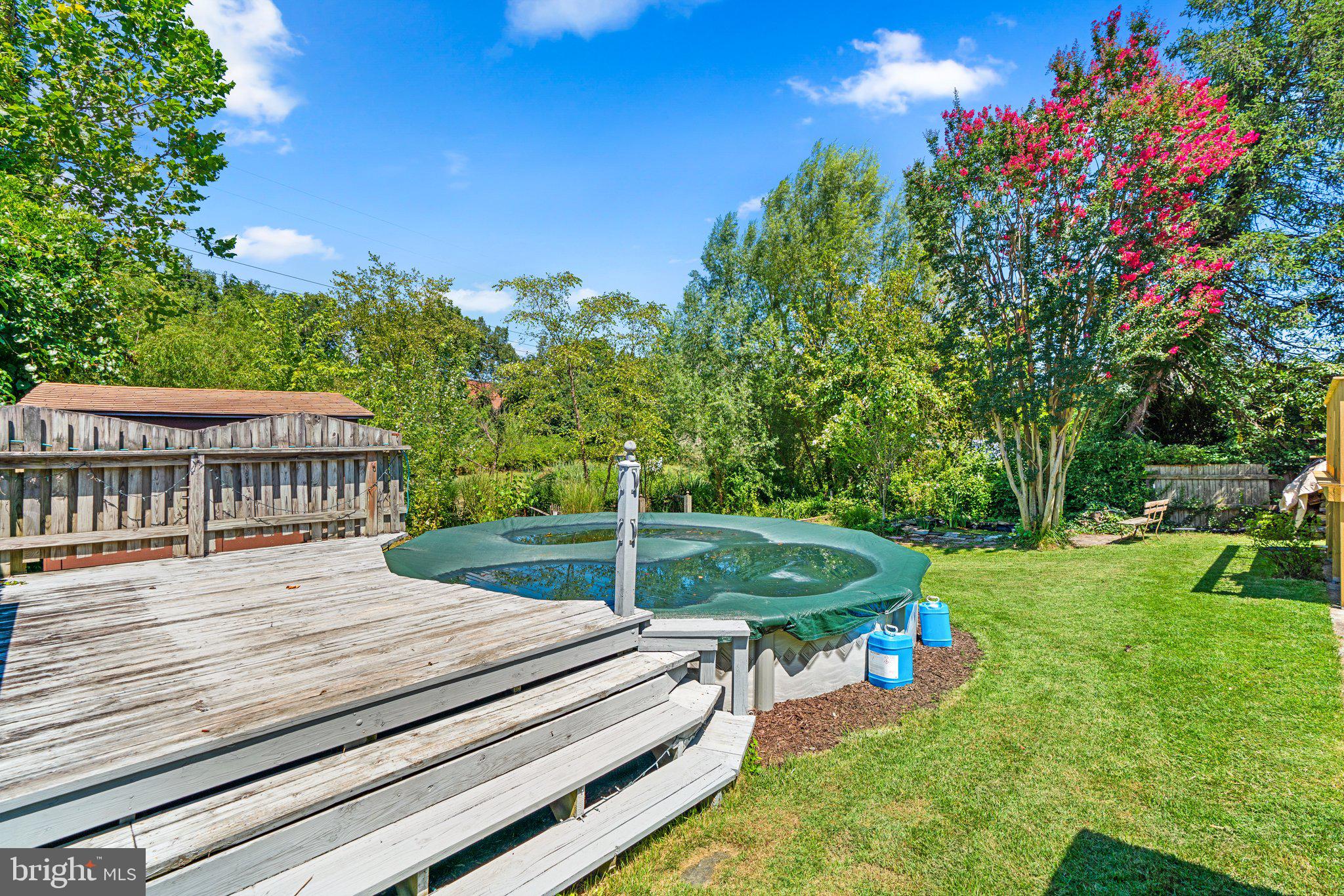 MEADOWBROOK - Residential