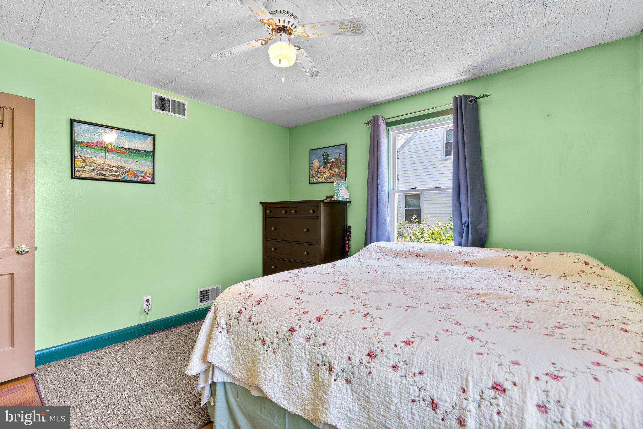 MEADOWBROOK - Residential