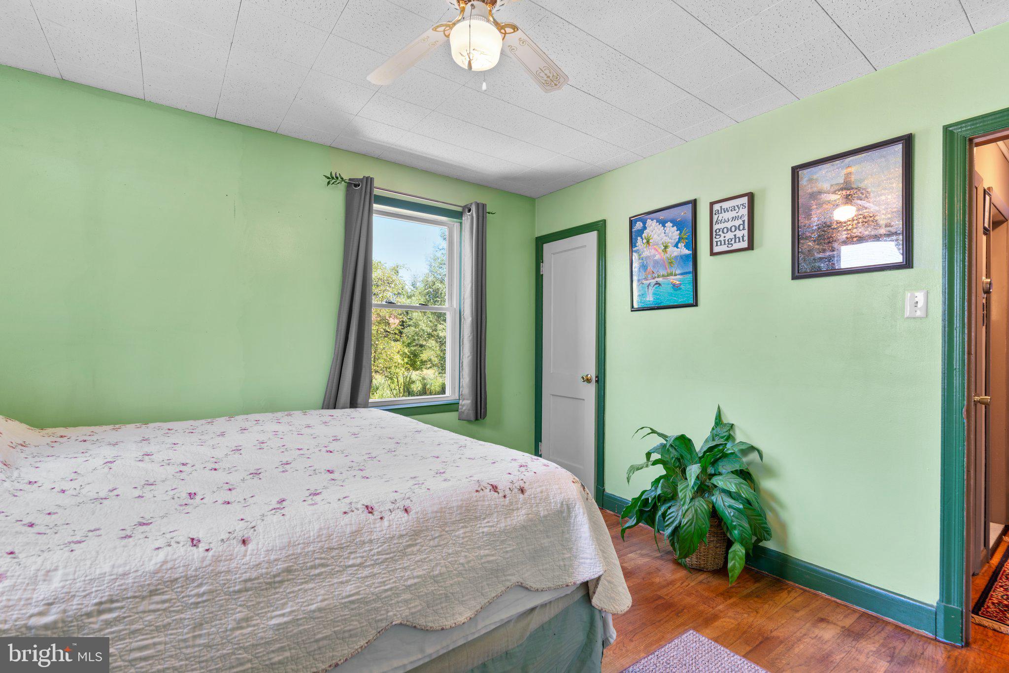 MEADOWBROOK - Residential