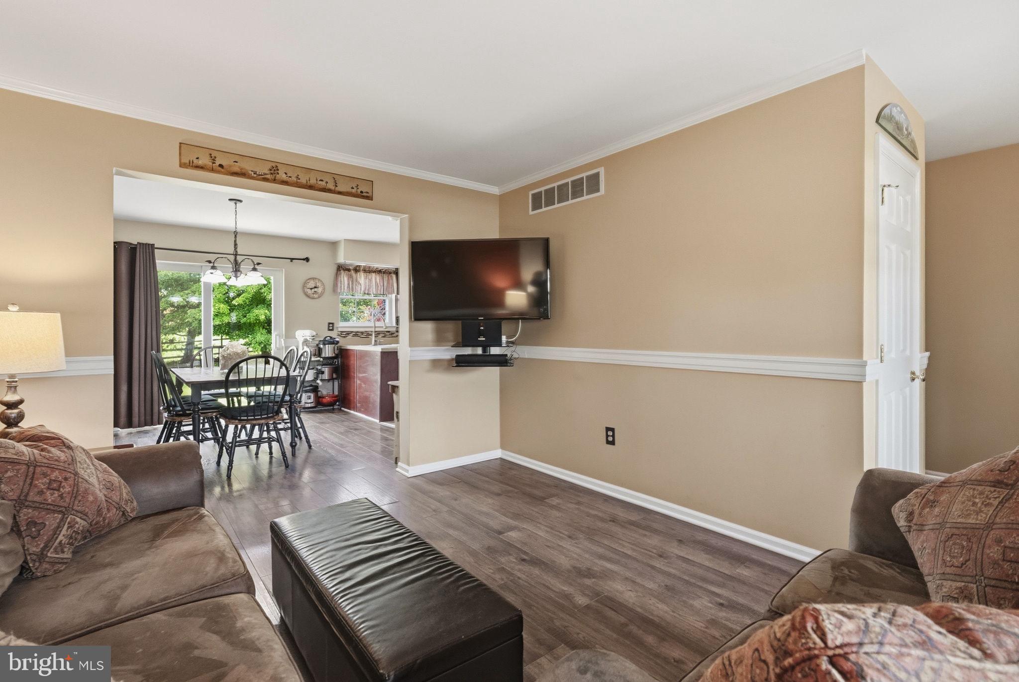 2041 VALLEY VIEW DRIVE