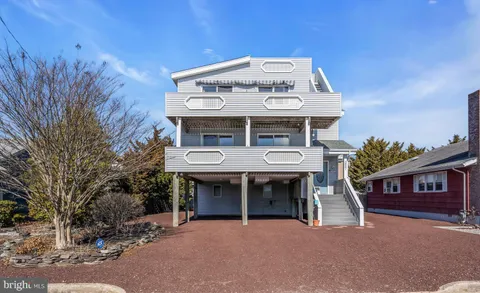 357 W 10th Street, Ship Bottom, NJ 08008 - MLS#: NJOC2032092