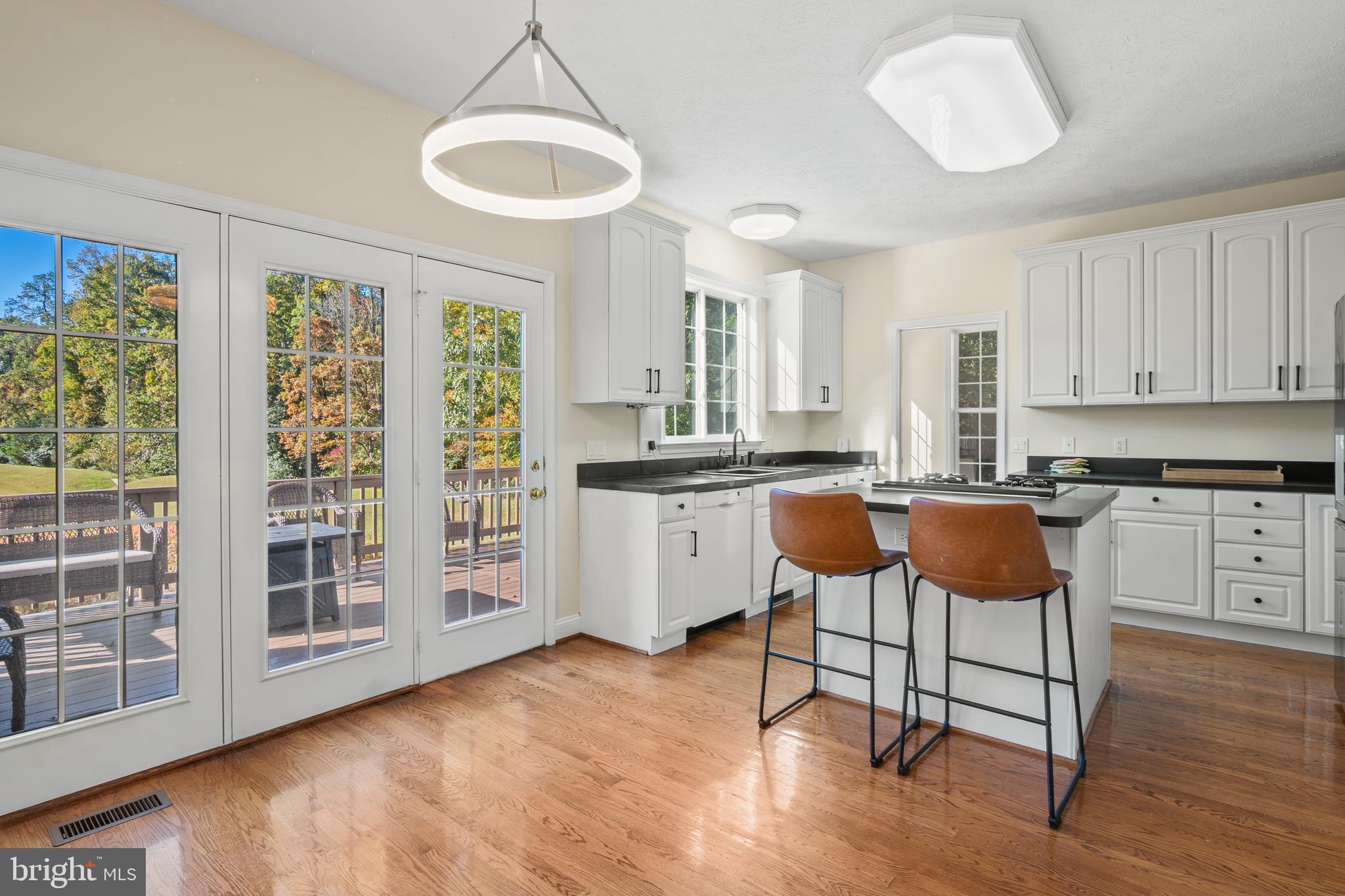 8201 BISHOPSGATE LANE