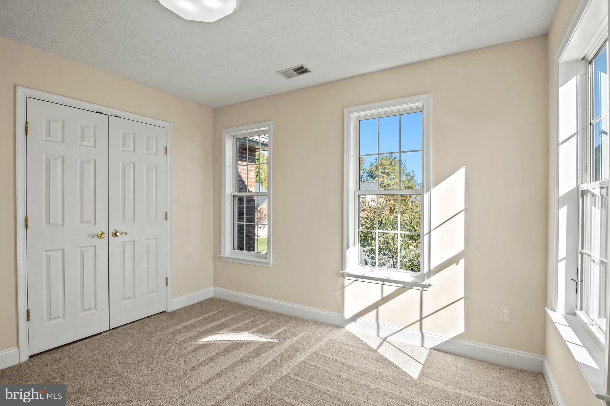 HIGHGROVE - Residential