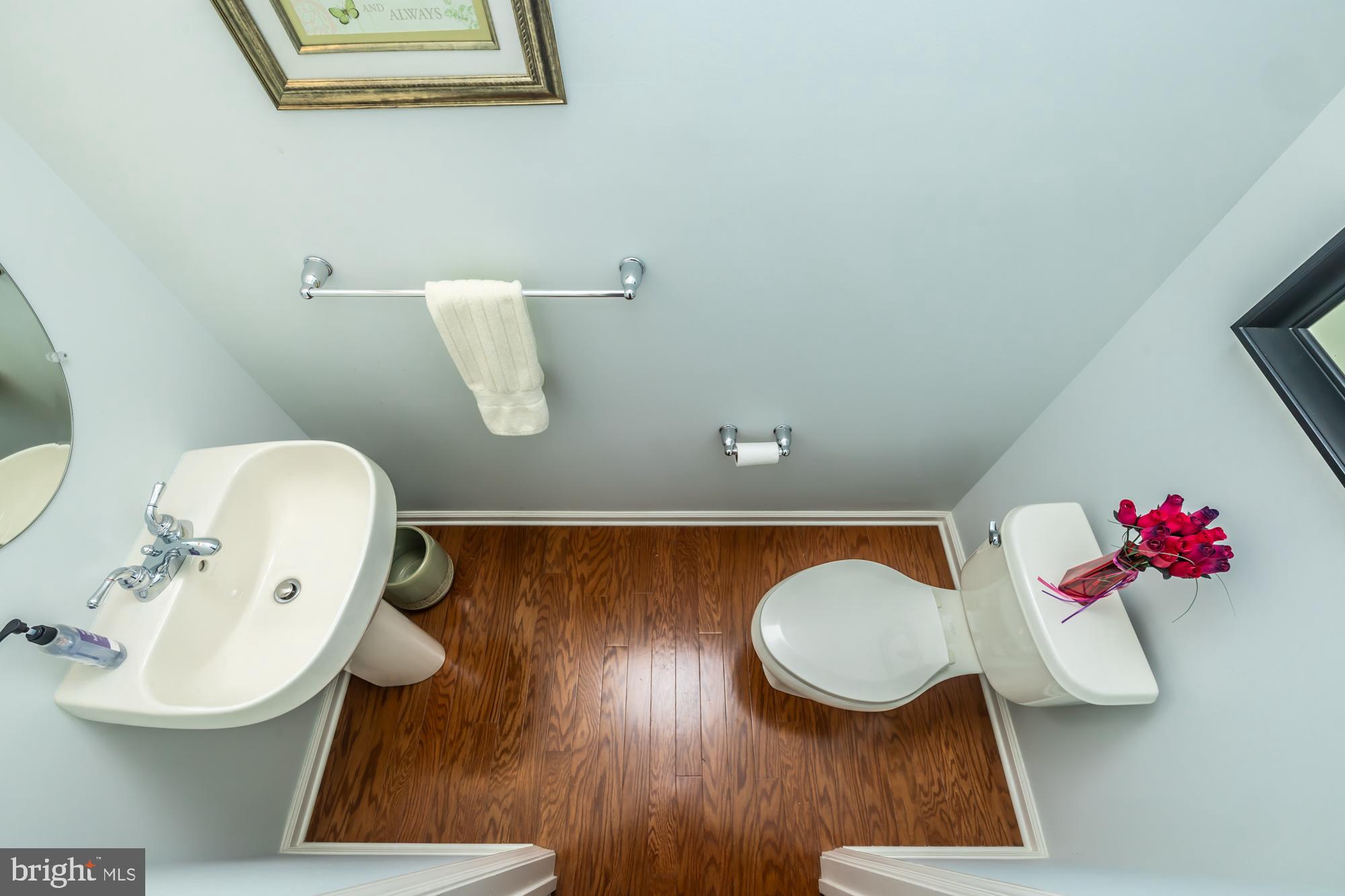 VILLAGES AT HILLVIEW - Residential