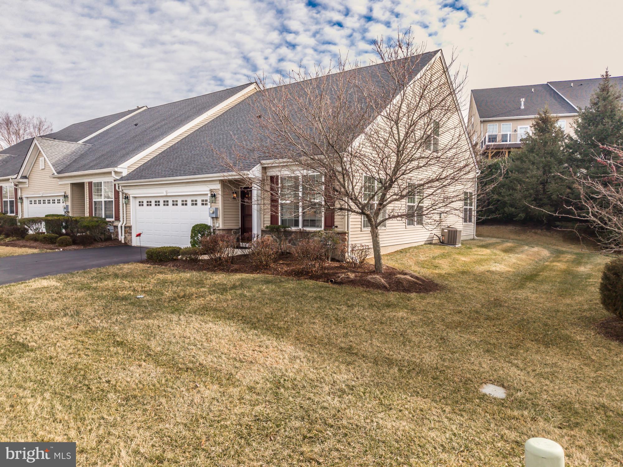 VILLAGES AT HILLVIEW - Residential