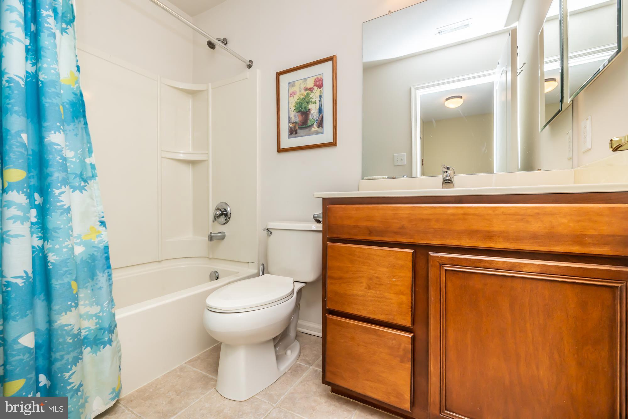 VILLAGES AT HILLVIEW - Residential