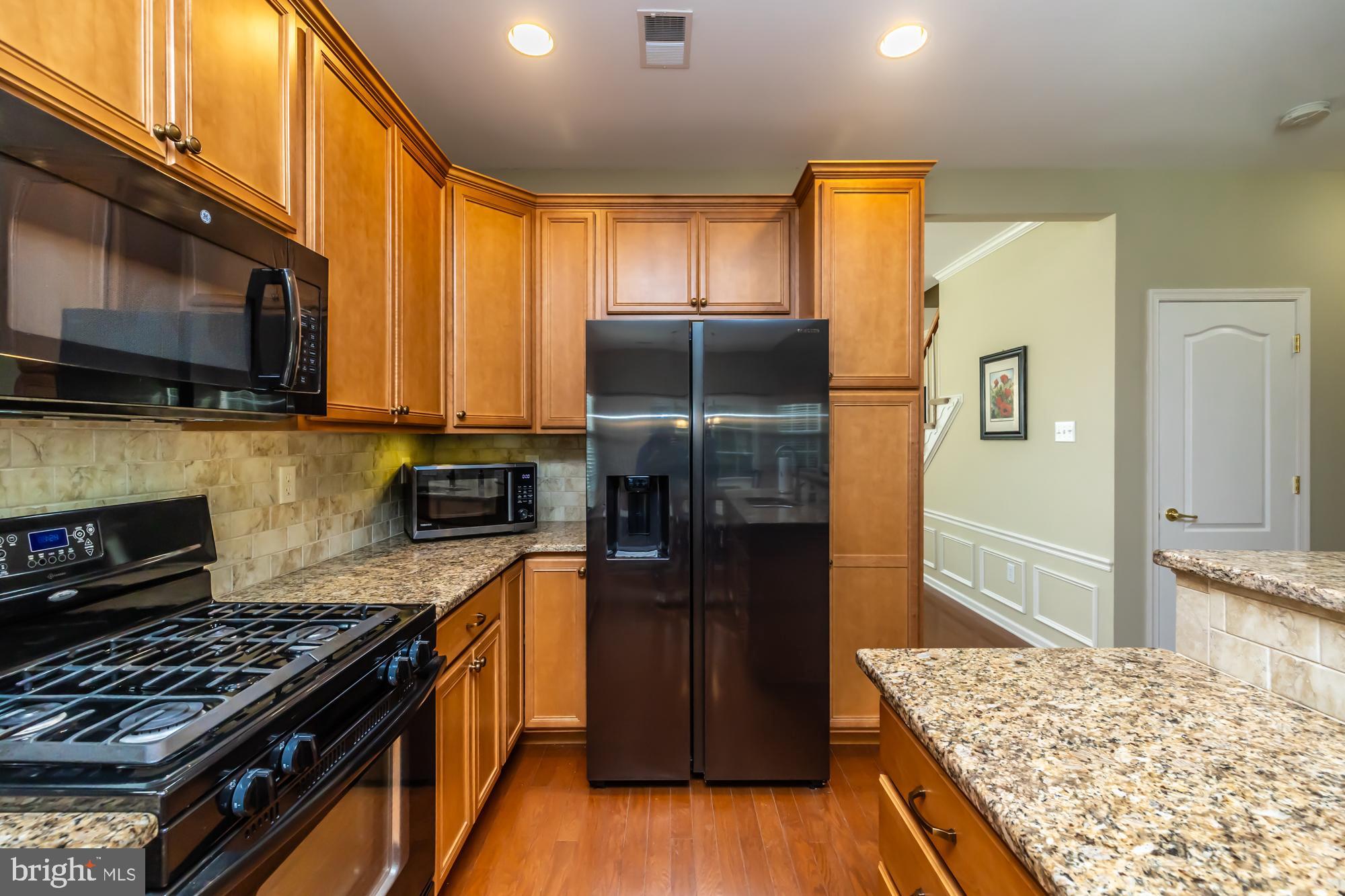 VILLAGES AT HILLVIEW - Residential