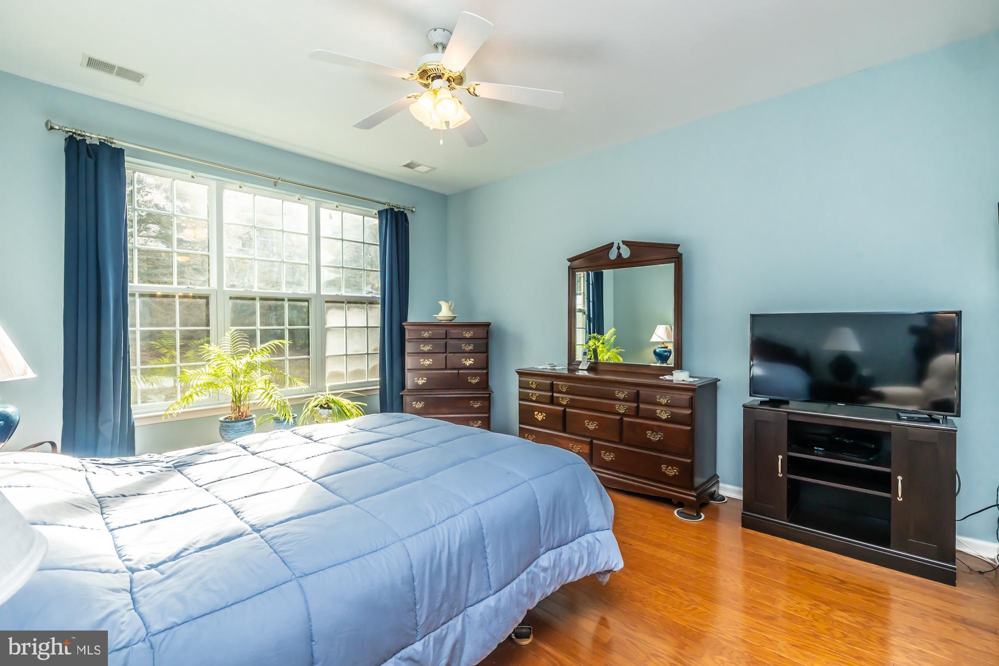 VILLAGES AT HILLVIEW - Residential