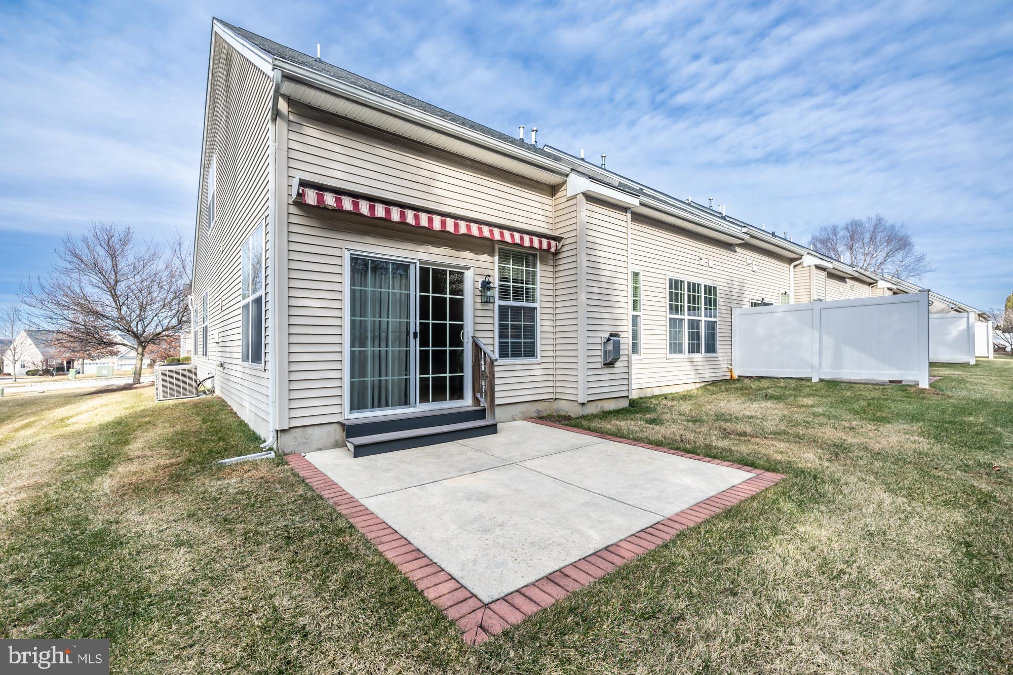 VILLAGES AT HILLVIEW - Residential