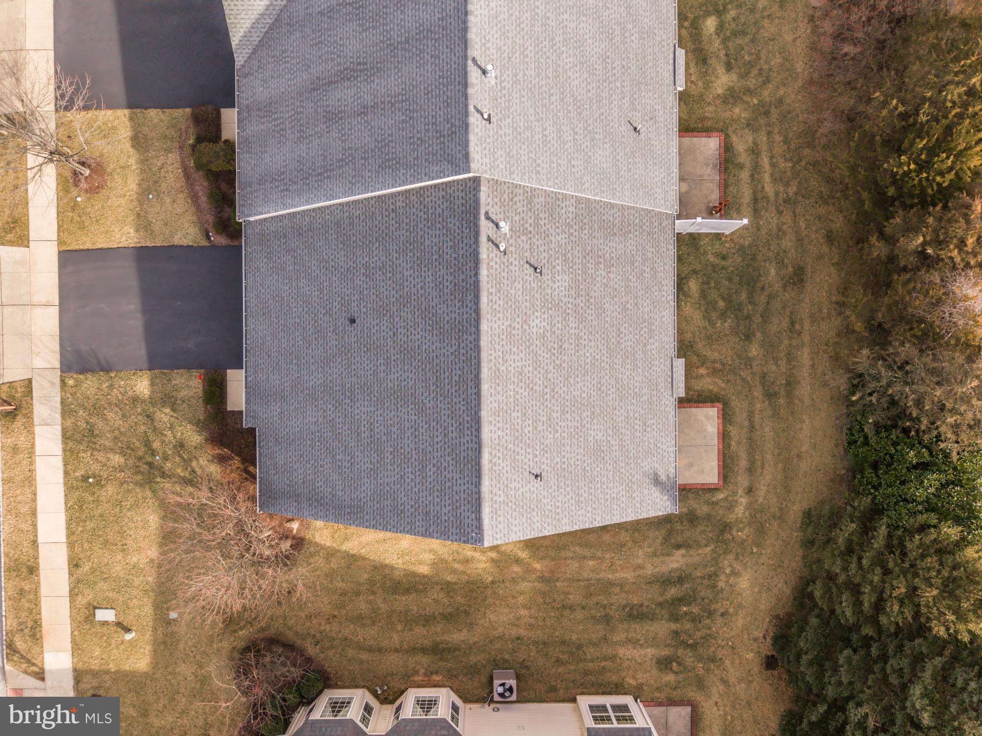 VILLAGES AT HILLVIEW - Residential