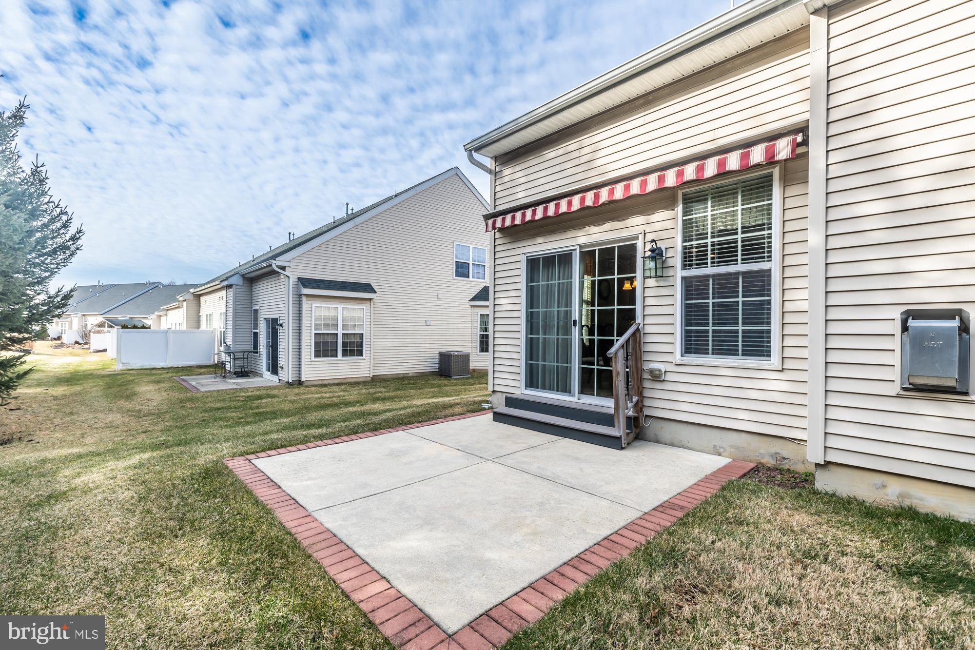 VILLAGES AT HILLVIEW - Residential