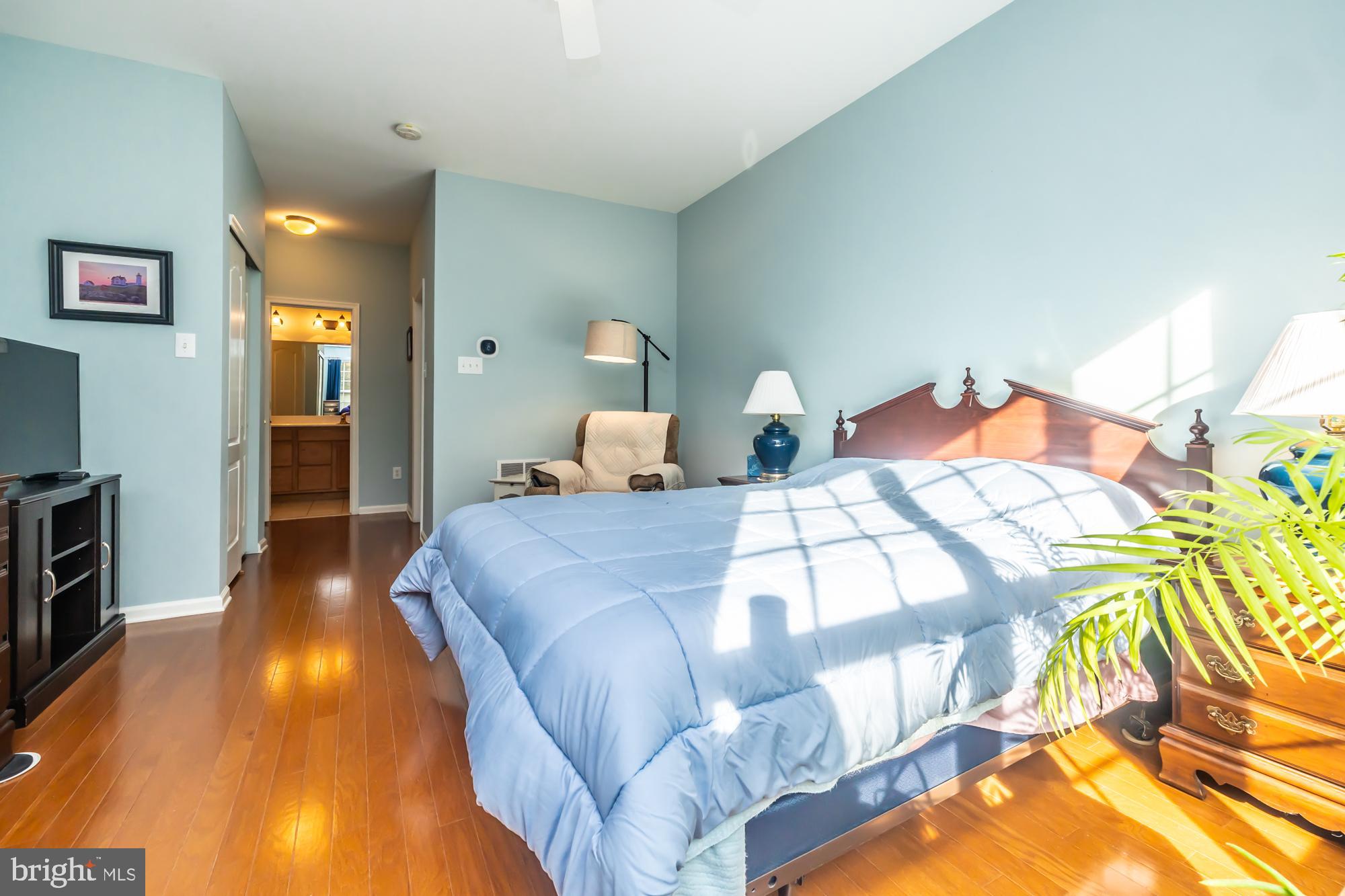 VILLAGES AT HILLVIEW - Residential