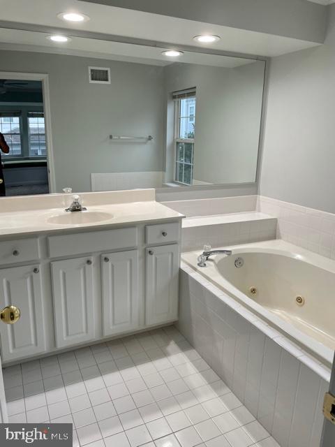 GOLDSBOROUGH MANOR - Residential