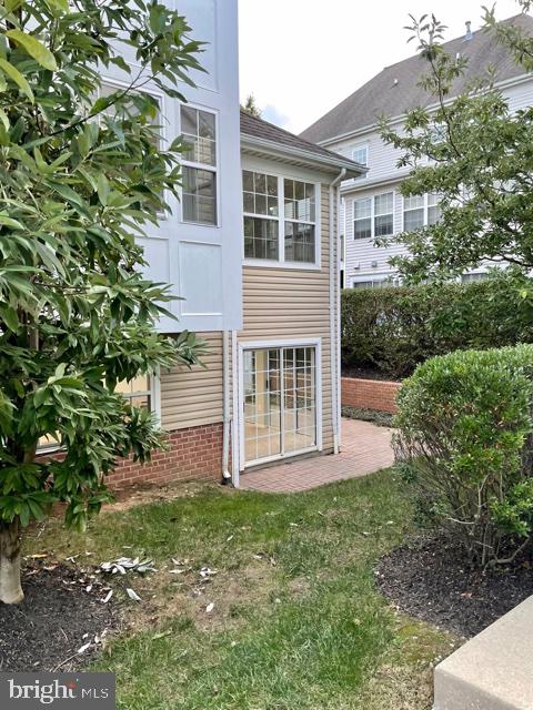 GOLDSBOROUGH MANOR - Residential