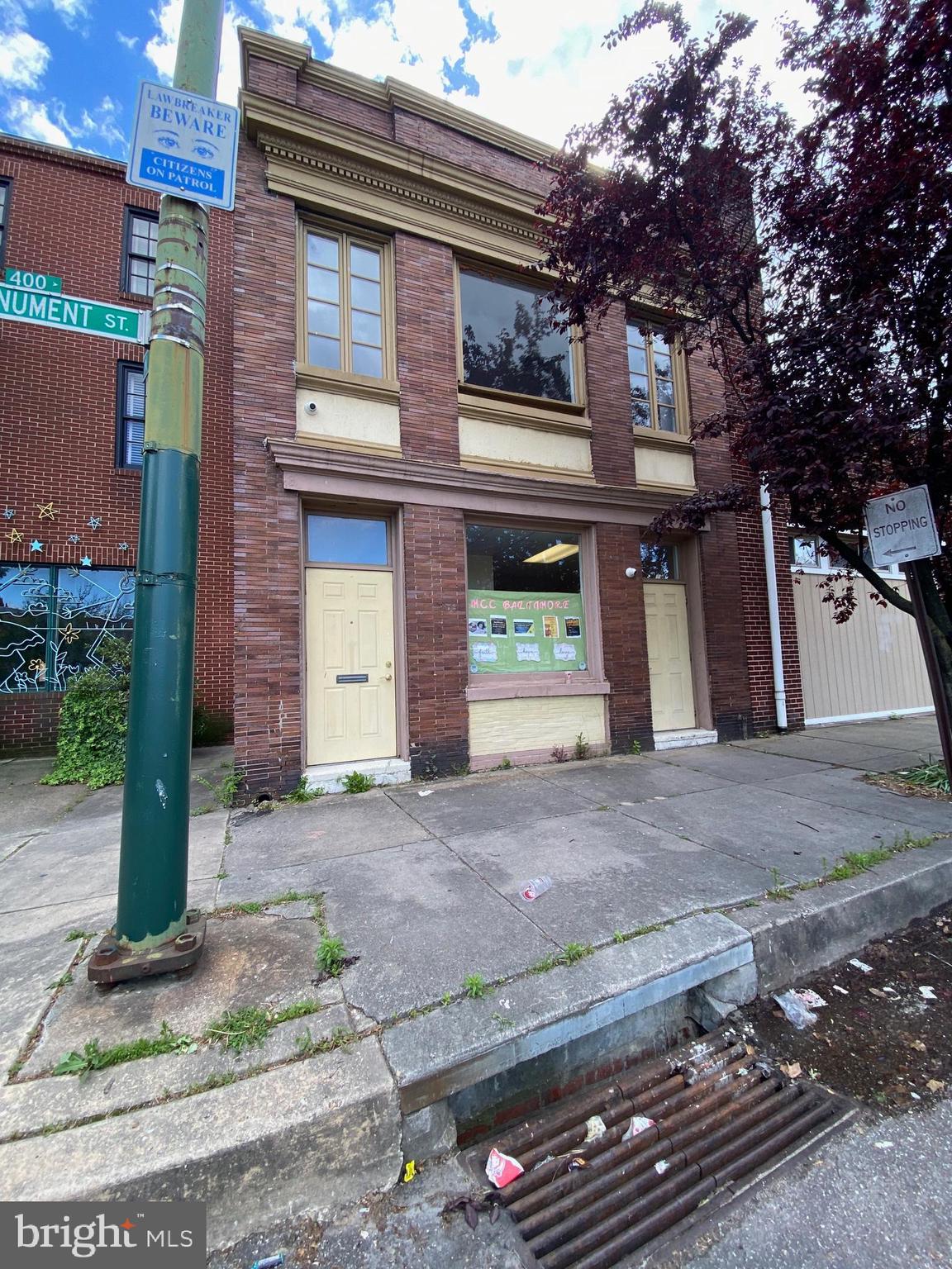 Centrally located commercial property located near University of Maryland Medical Center and less than 10 minutes from the Baltimore Inner Harbor. The property was used in conjunction with 405 W Monument (MLS MDBA211012) as a religious facility. Owners would prefer if the properties are sold together ($725,000) total price; however, are open to selling them separately. Combined square footage of both buildings is approximately 8742sf and buildings are connected with a doorway inside.
This property has endless possibilities. The building has a kitchen, meeting space and restrooms on the first level. The second floor has office spaces, additional meeting areas and a restroom.