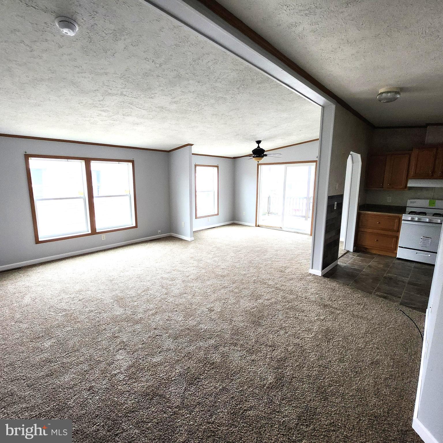 3 CONESTOGA MANOR