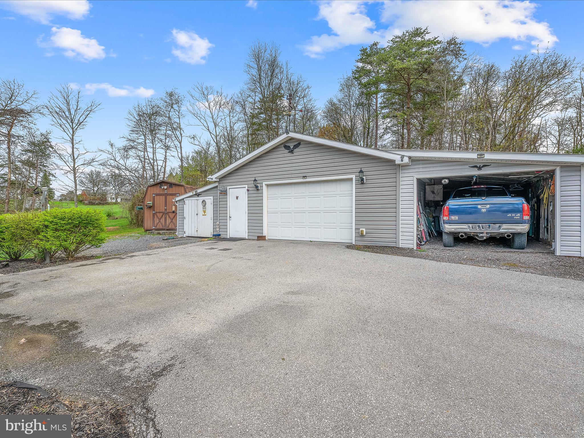 OAKWOOD ESTATES - Residential