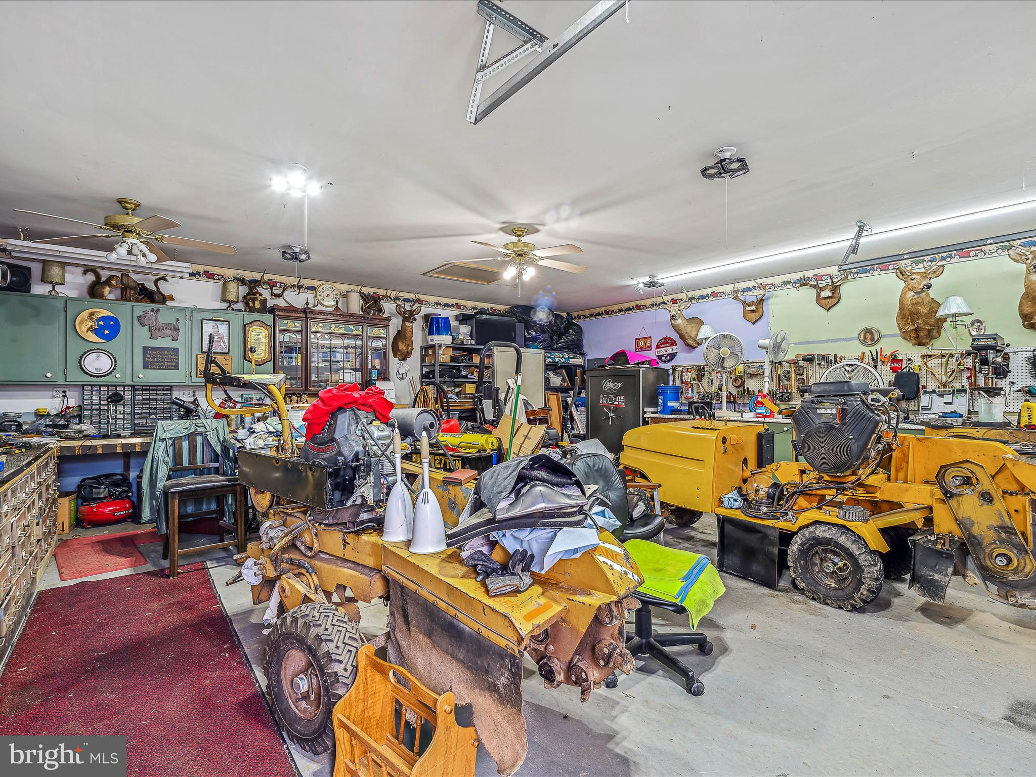 OAKWOOD ESTATES - Residential