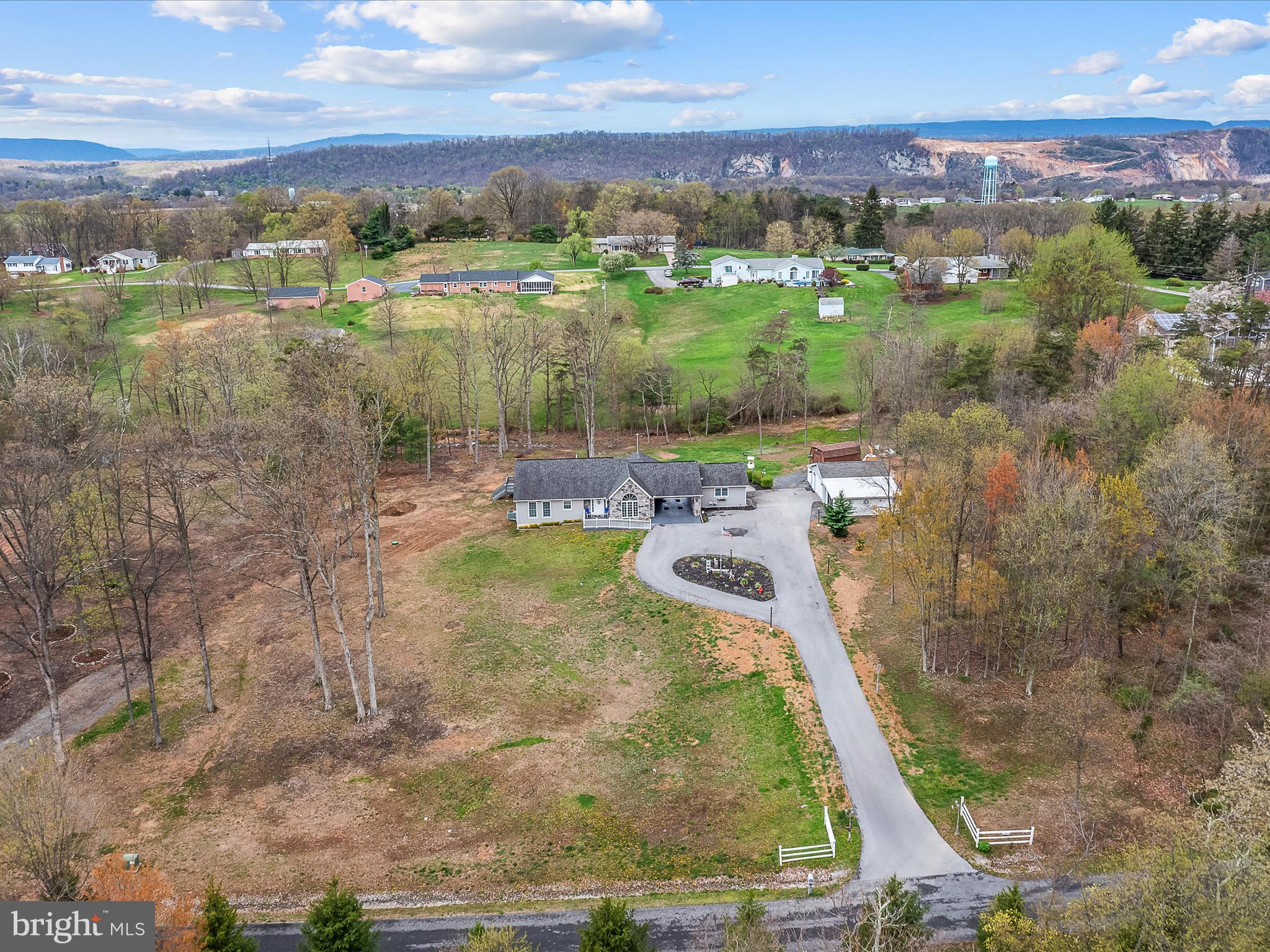 OAKWOOD ESTATES - Residential