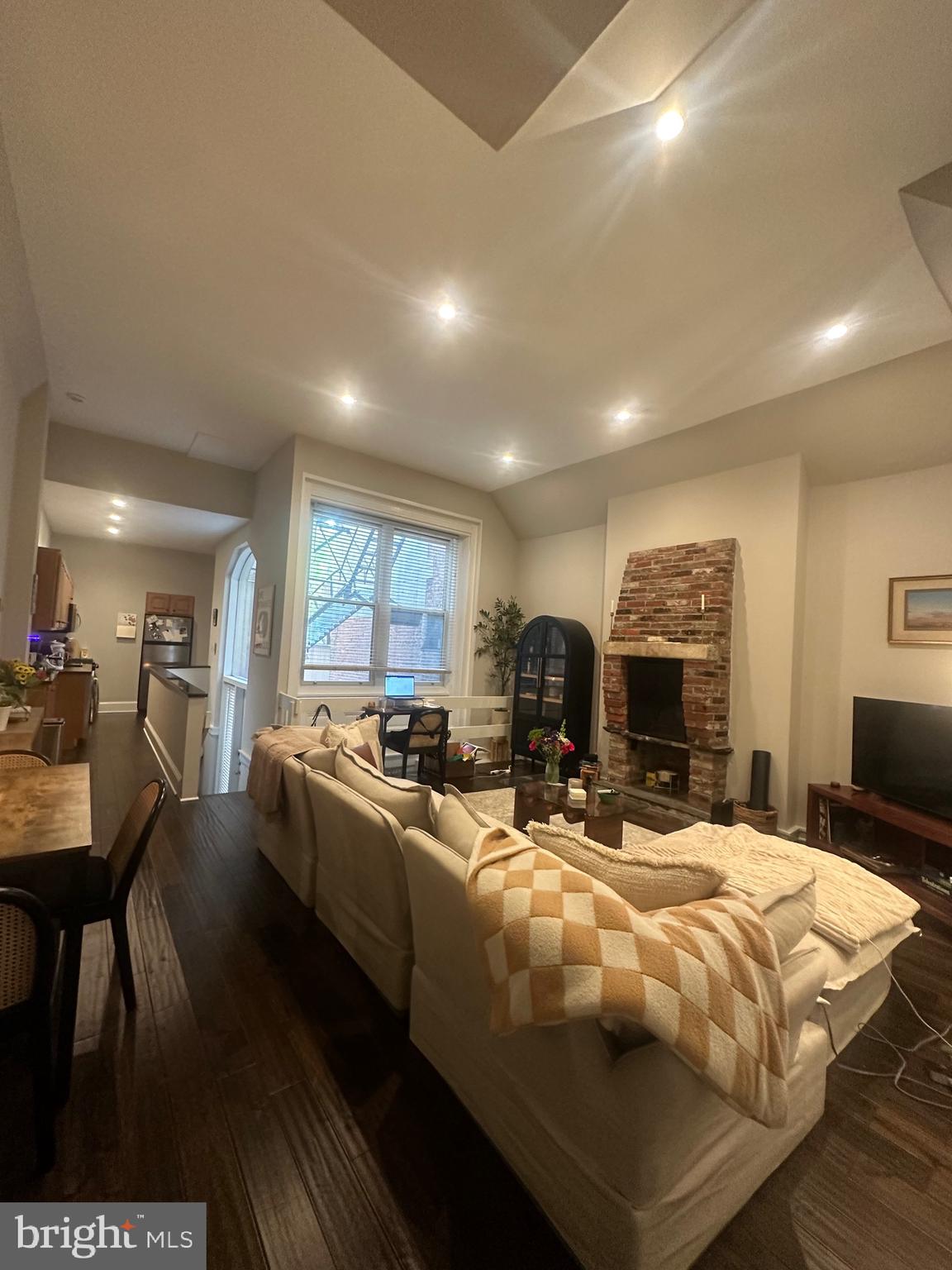 SOCIETY HILL - Residential Lease