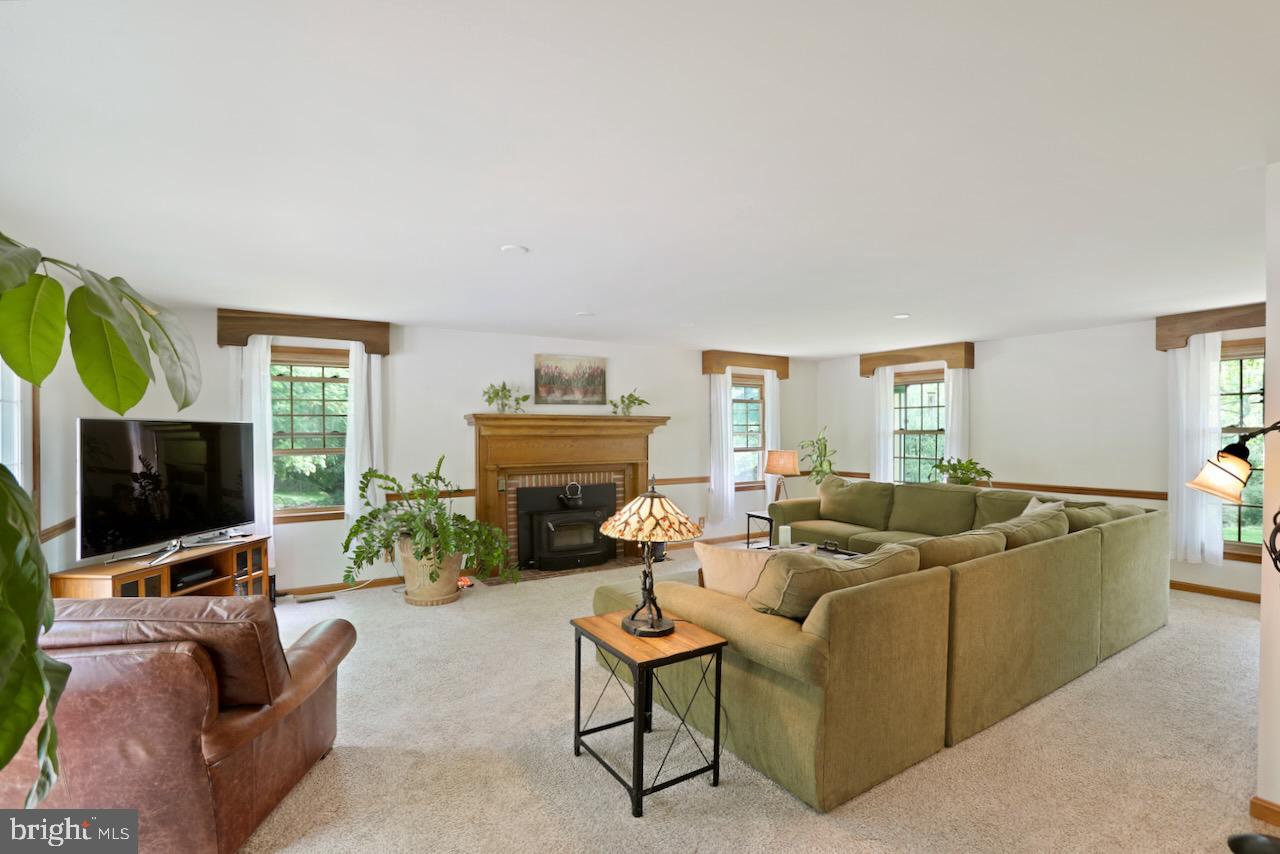 ELK RUN ESTATES - Residential