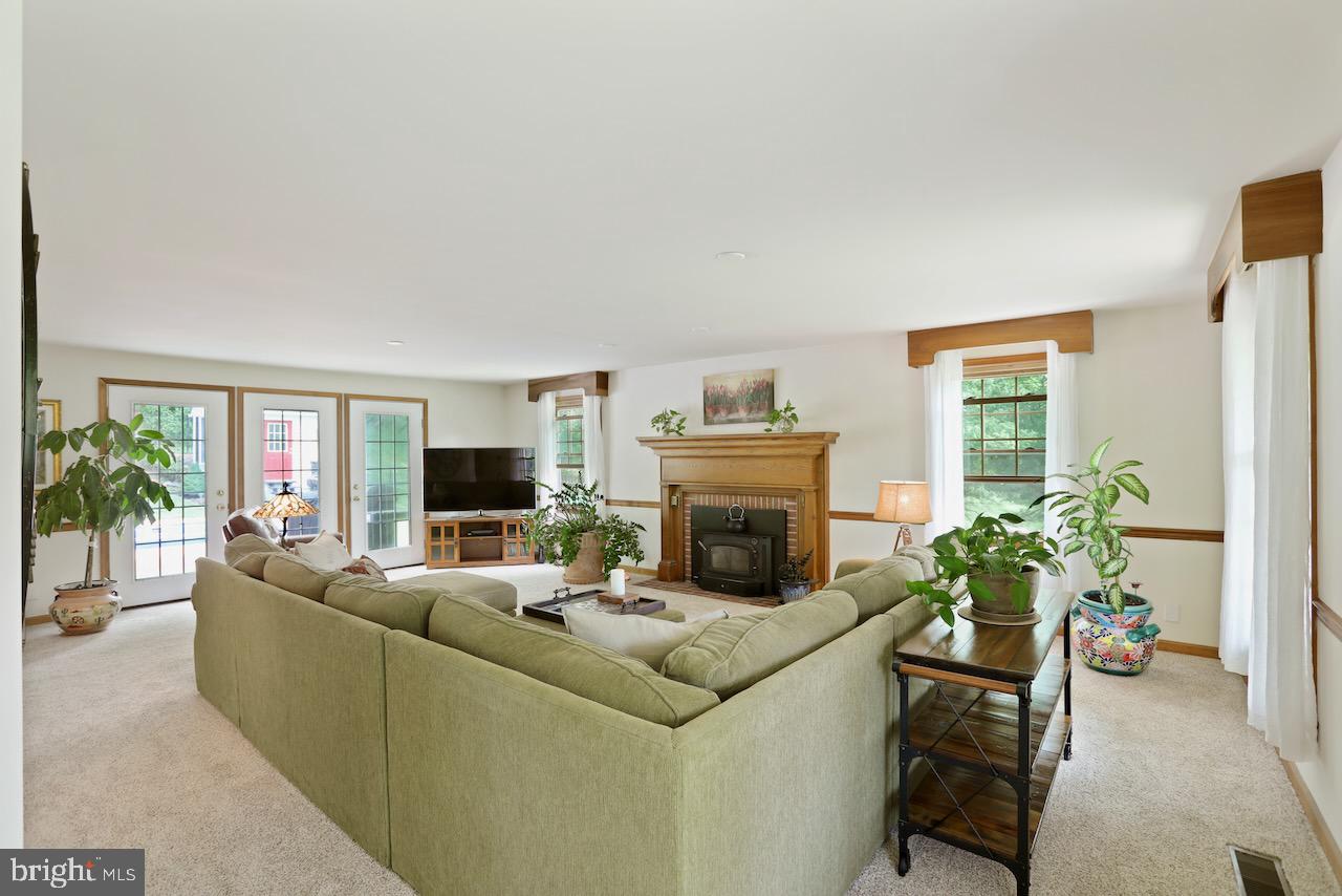 ELK RUN ESTATES - Residential