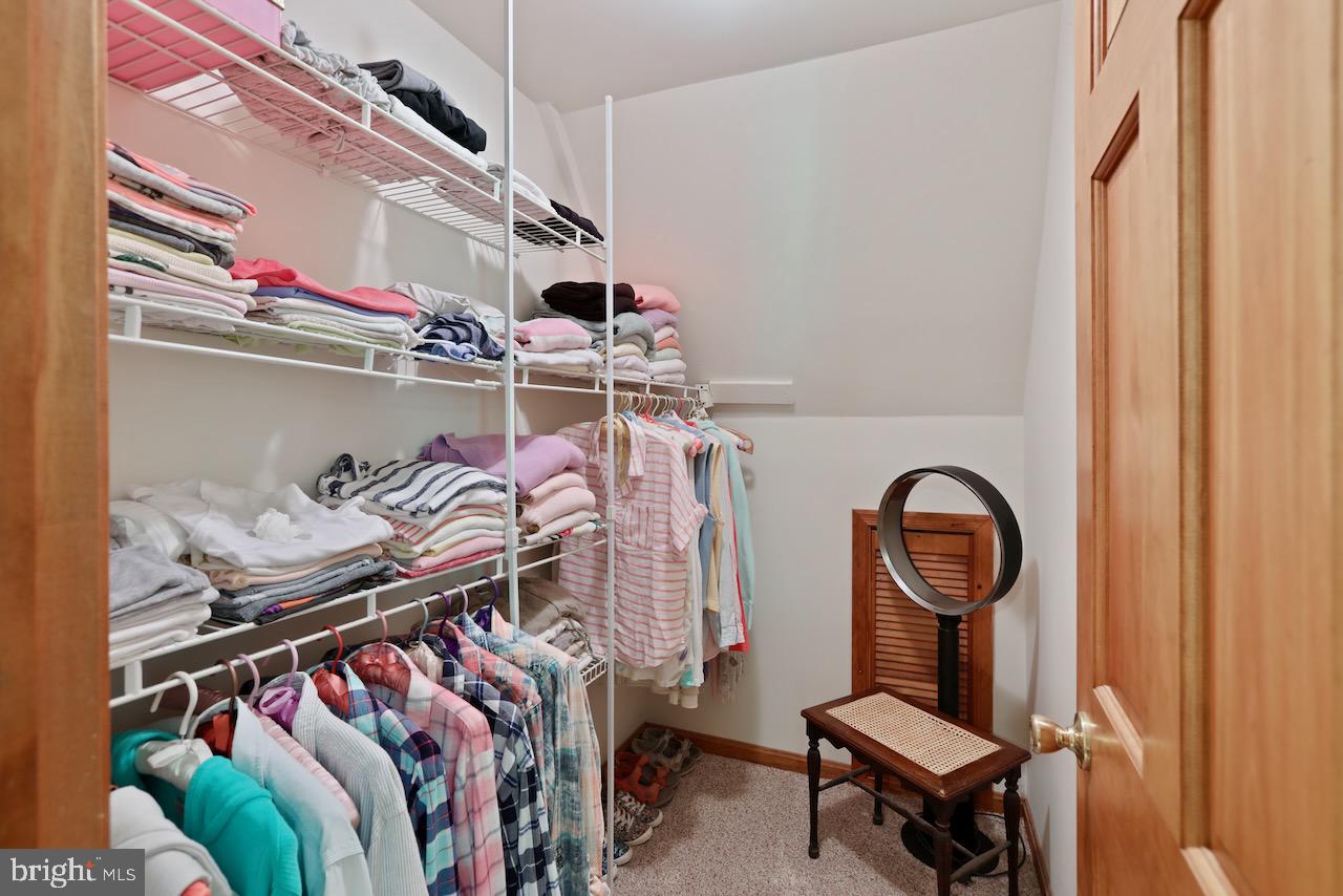 ELK RUN ESTATES - Residential