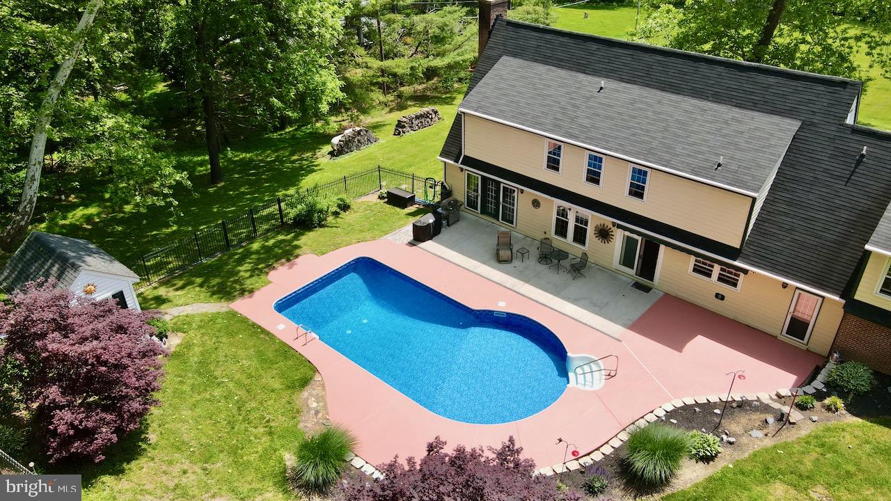 ELK RUN ESTATES - Residential