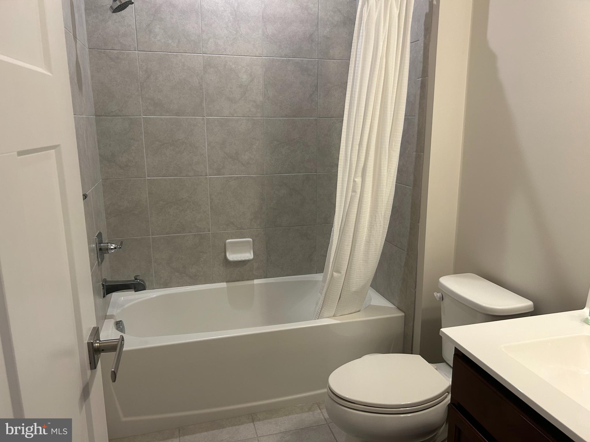 ATWATER - Residential Lease