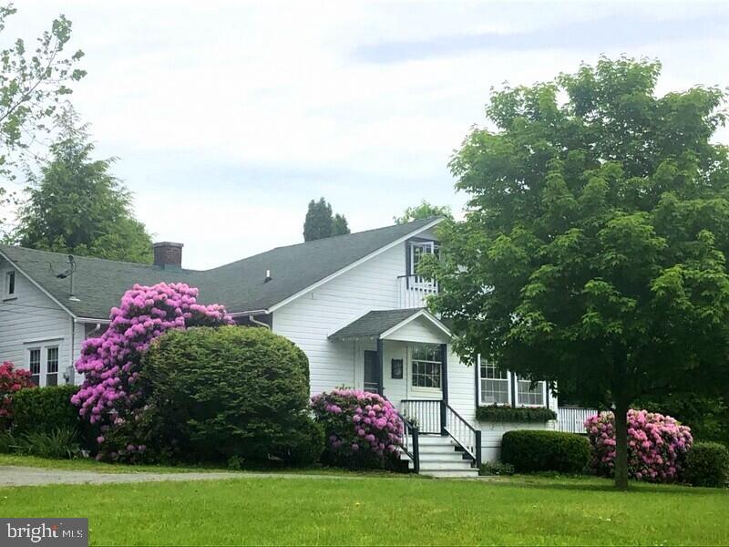 32 SHORE DRIVE