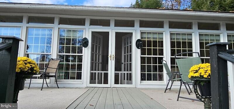 32 SHORE DRIVE