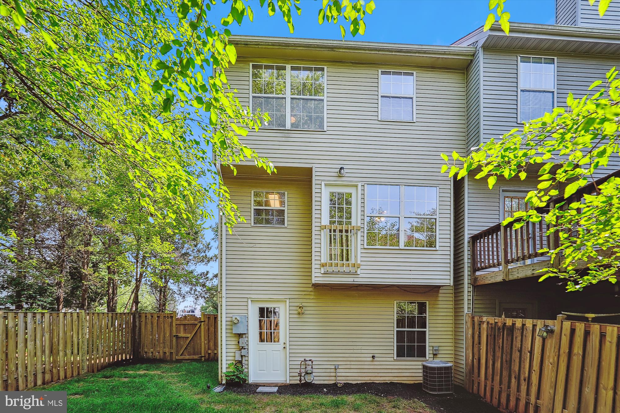 WOODSTONE - Residential