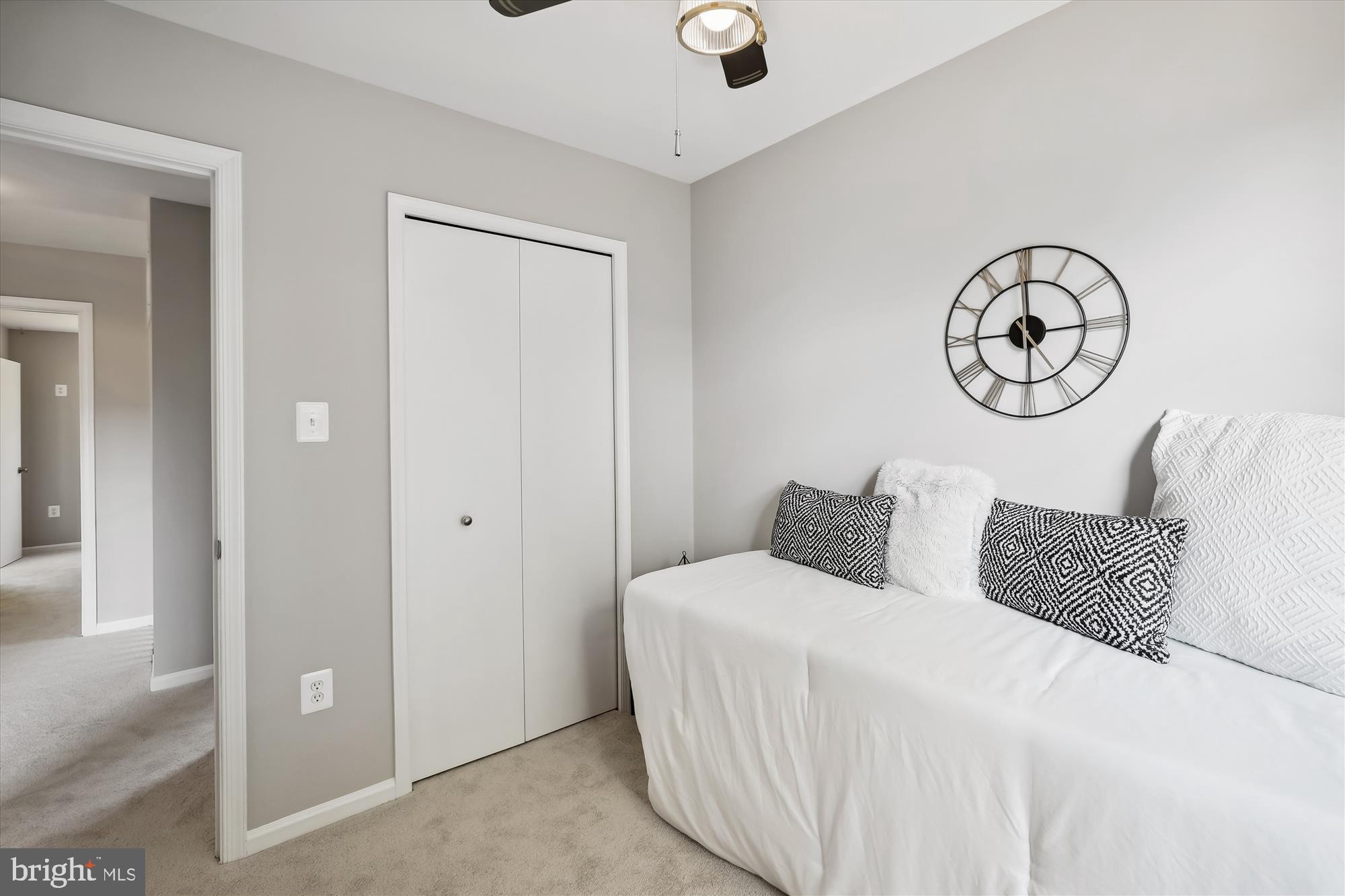 WOODSTONE - Residential