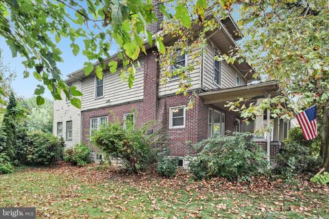 116 S 1ST AVENUE LEBANON PA 17042