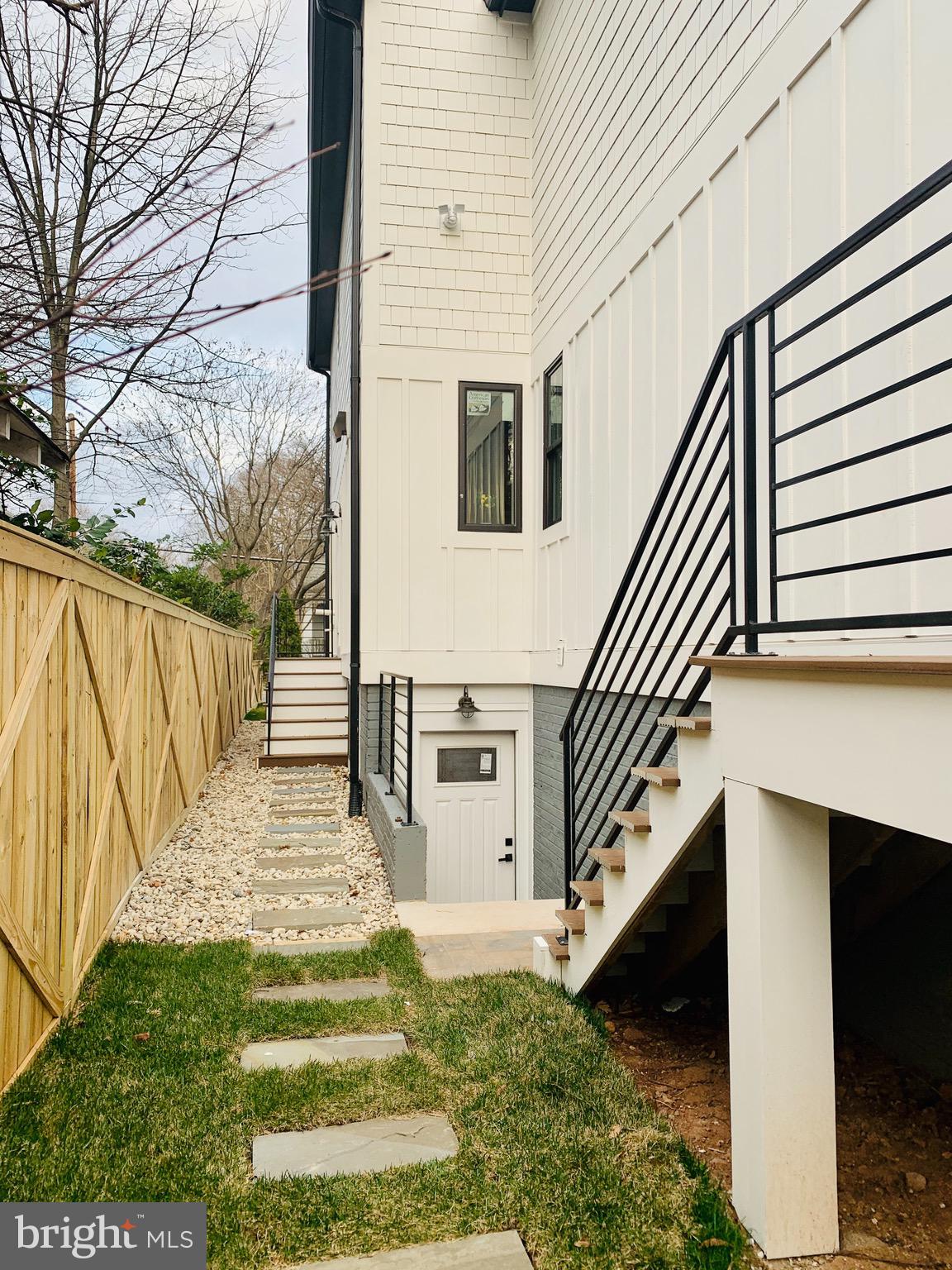 ASHTON HEIGHTS - Residential