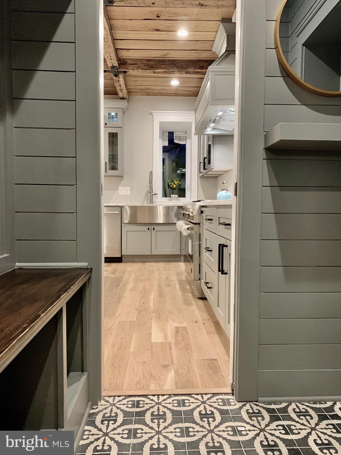 ASHTON HEIGHTS - Residential