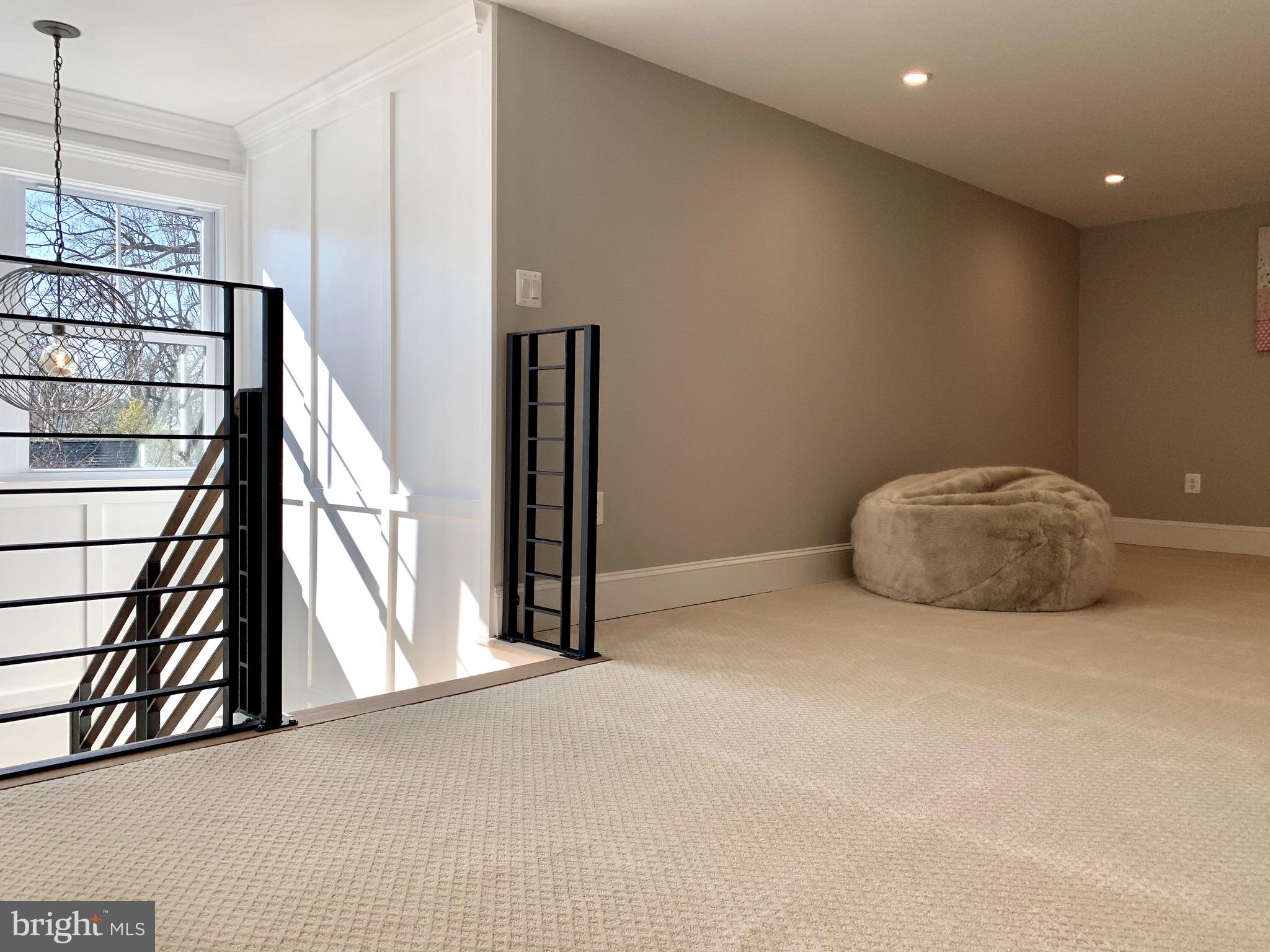 ASHTON HEIGHTS - Residential