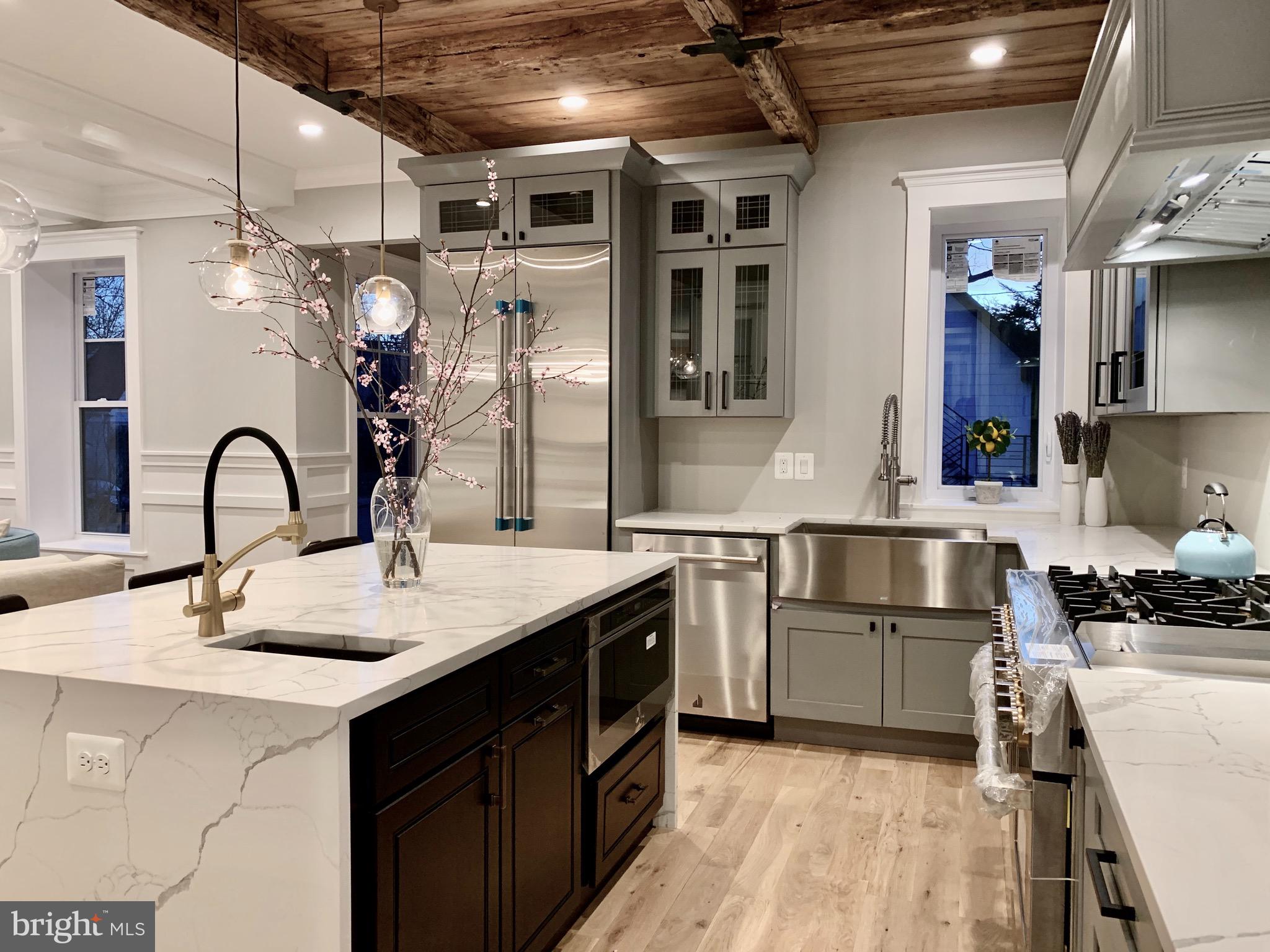 ASHTON HEIGHTS - Residential