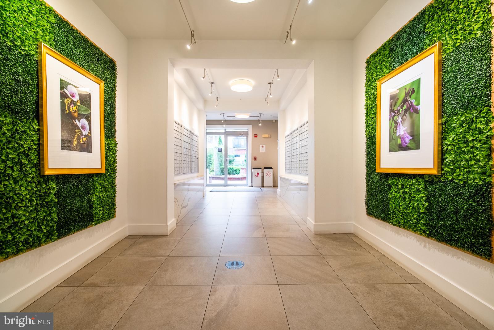 ROSSLYN - Residential