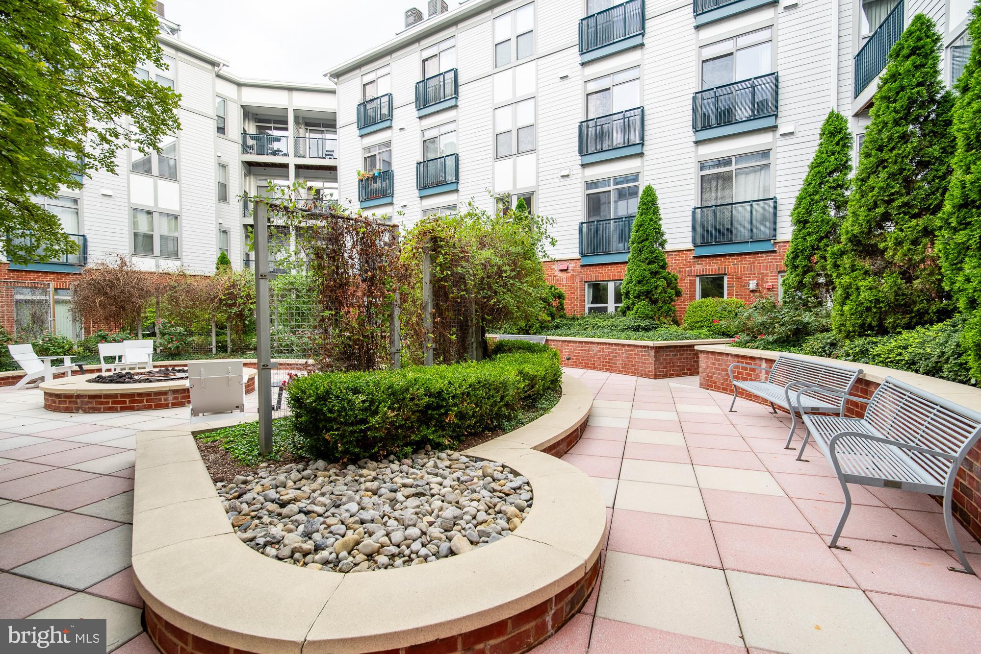 ROSSLYN - Residential