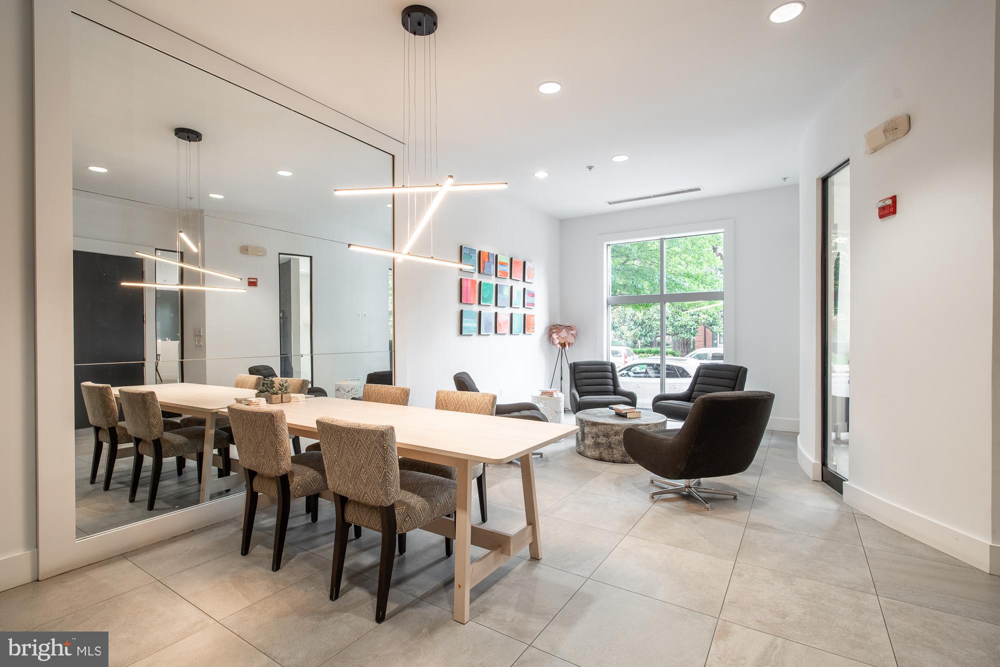 ROSSLYN - Residential