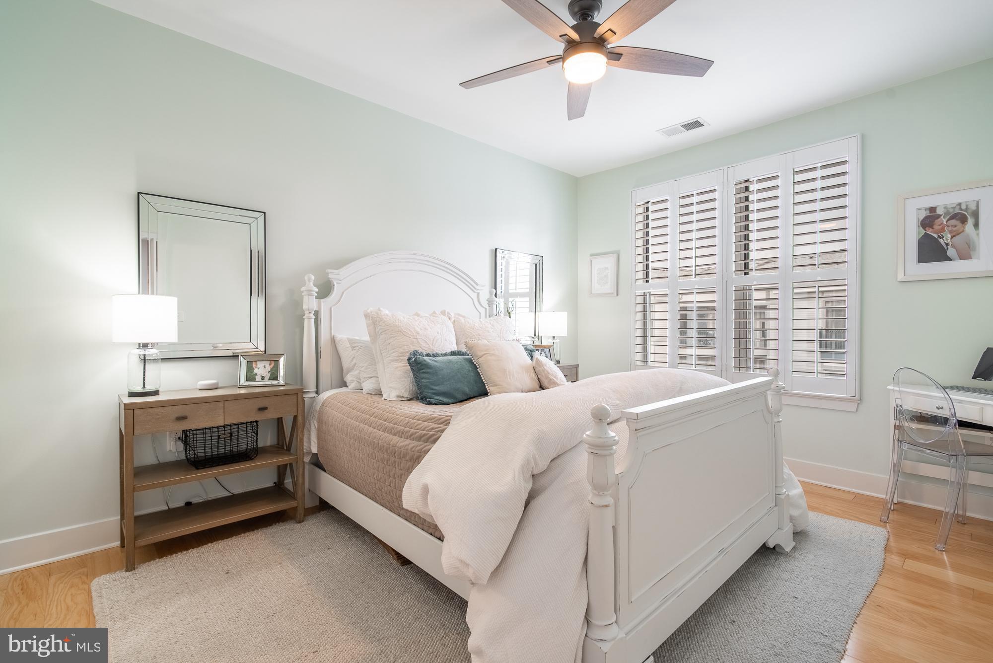 ROSSLYN - Residential