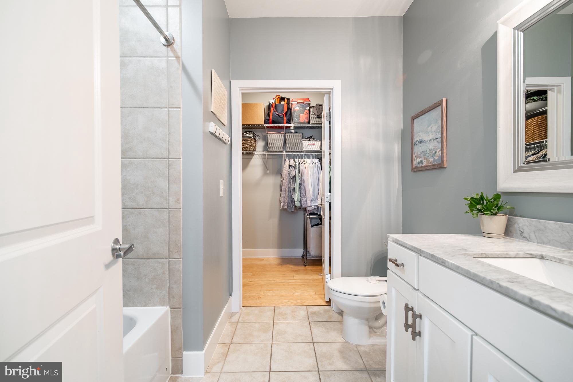 ROSSLYN - Residential