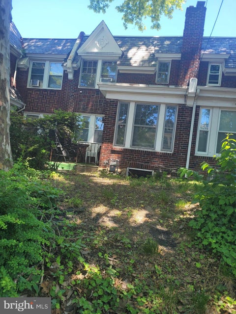 Townhouse For Sale - 21 W 39th Street<br/> WILMINGTON, DE 19802
