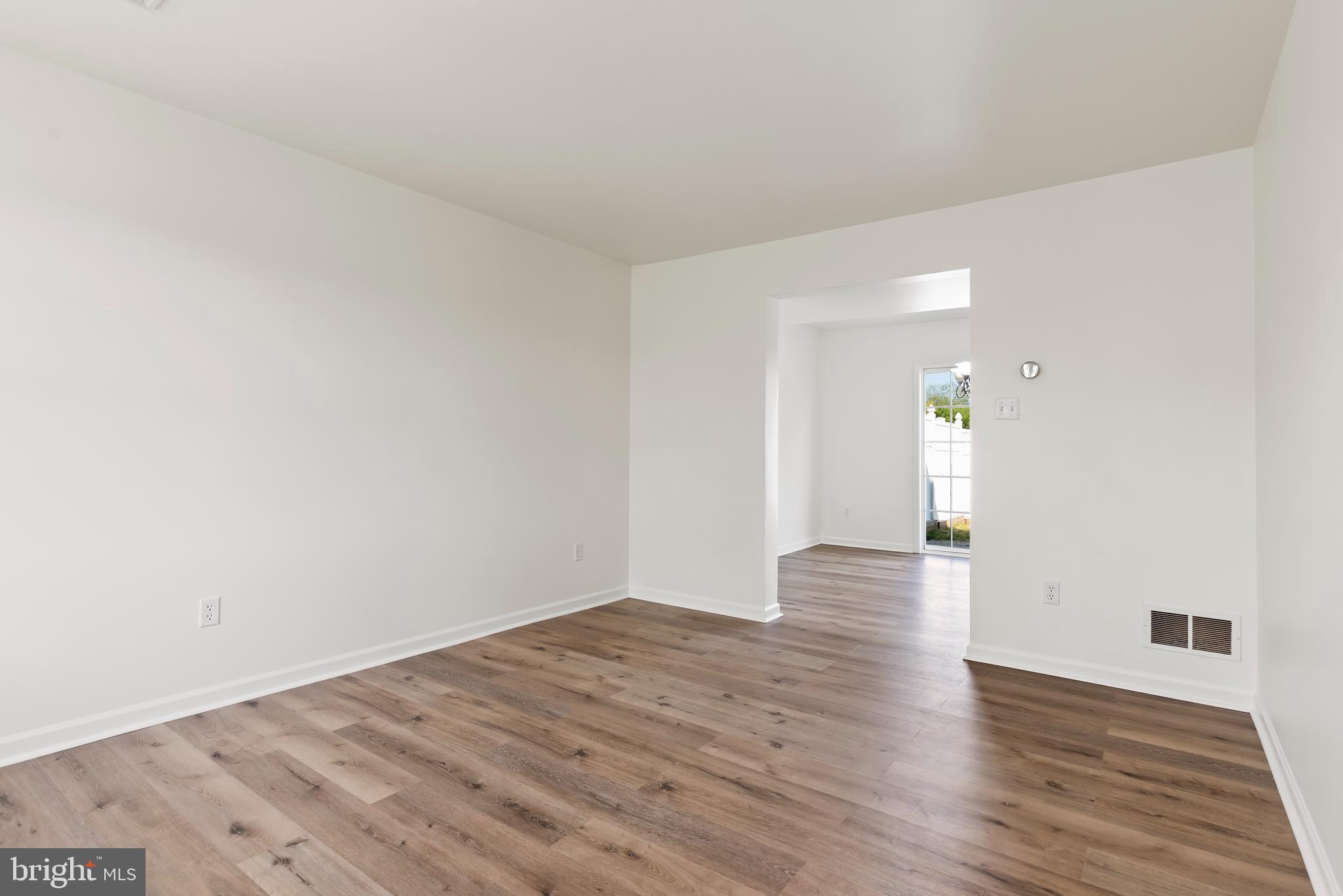 COUNTRY VIEW COURT - Residential