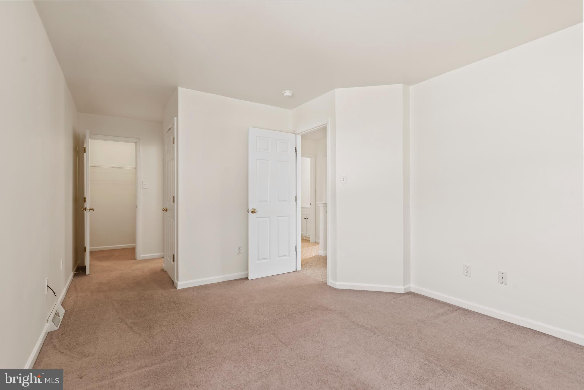 COUNTRY VIEW COURT - Residential