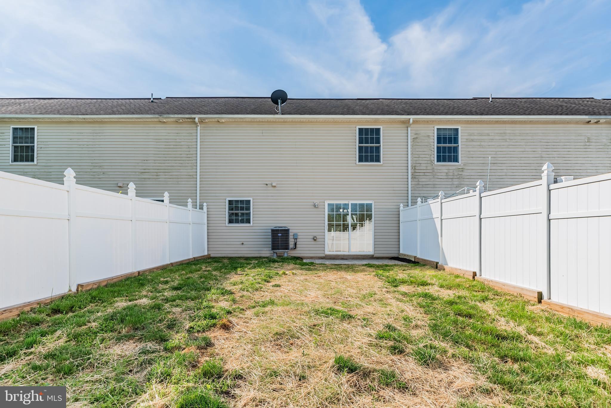 COUNTRY VIEW COURT - Residential