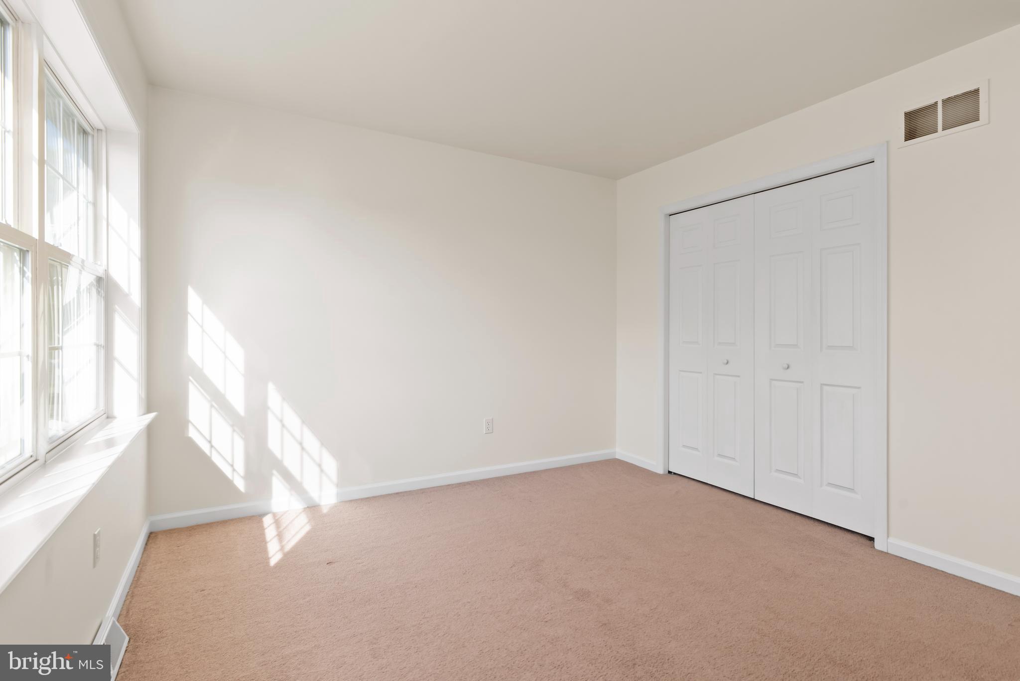 COUNTRY VIEW COURT - Residential